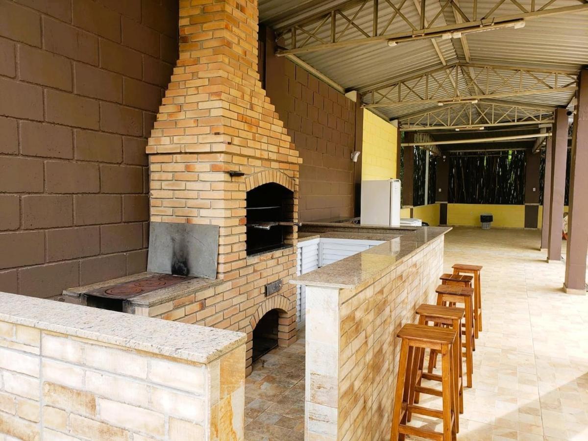 Chacara Charmosa Com Piscina, Campo De Futebol Villa Guaratingueta Bagian luar foto
